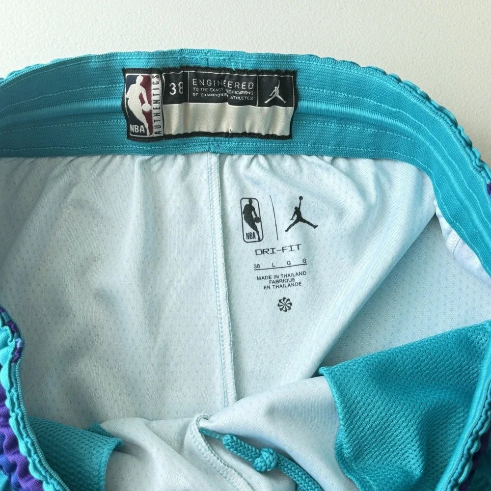 Jordan Charlotte Hornets Game Shorts 38 Large NBS Swingman Teal Hardwood Classic